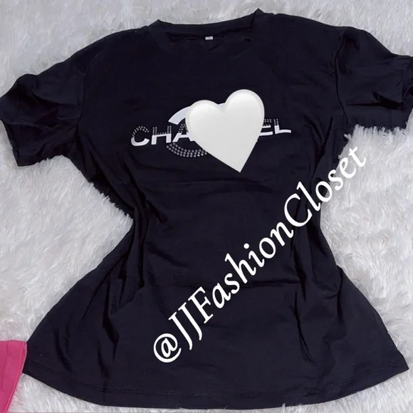 Cute NIP Graphic T-Shirt 🩷🖤 - Picture 5 of 7